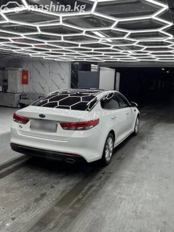 Kia K5 II 2.0 AT