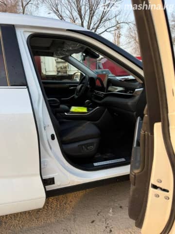Toyota Highlander IV (U70) 2.0 AT 4WD