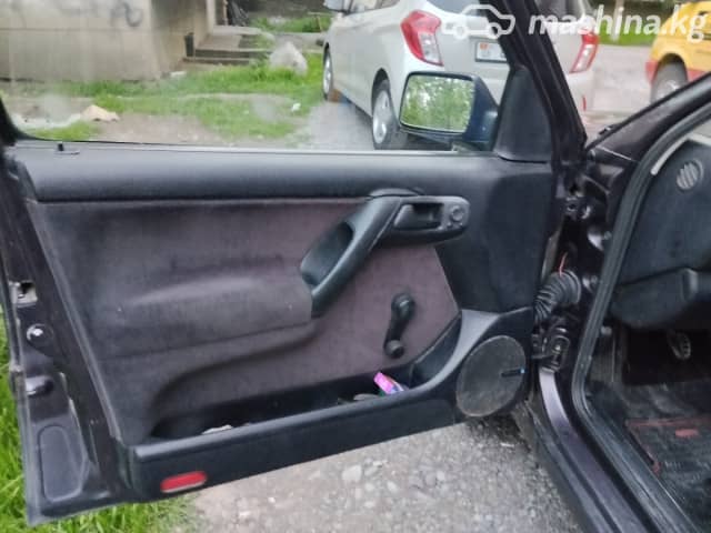 Volkswagen Vento 1.8 MT