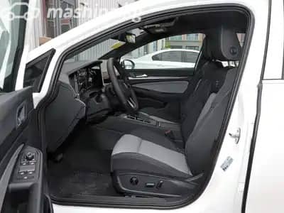 Volkswagen Golf VIII Рестайлинг 1.5 MT
