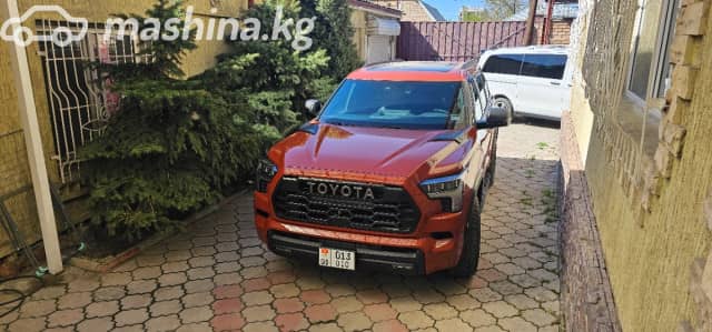 Toyota Sequoia III 3.5hyb AT 4WD