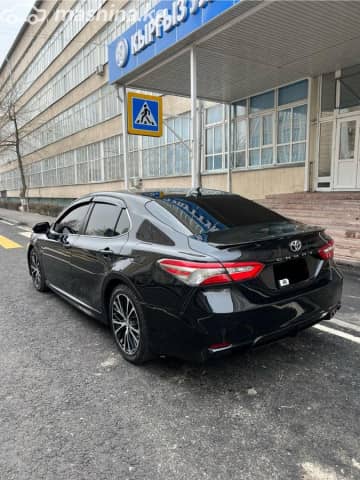 Toyota Camry VIII (XV70) 2.5 AT