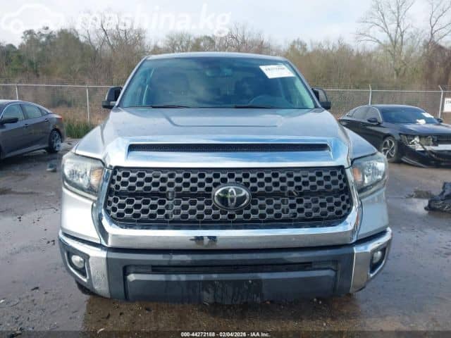 Toyota Tundra II Рестайлинг CrewMax 5.7 AT 4WD