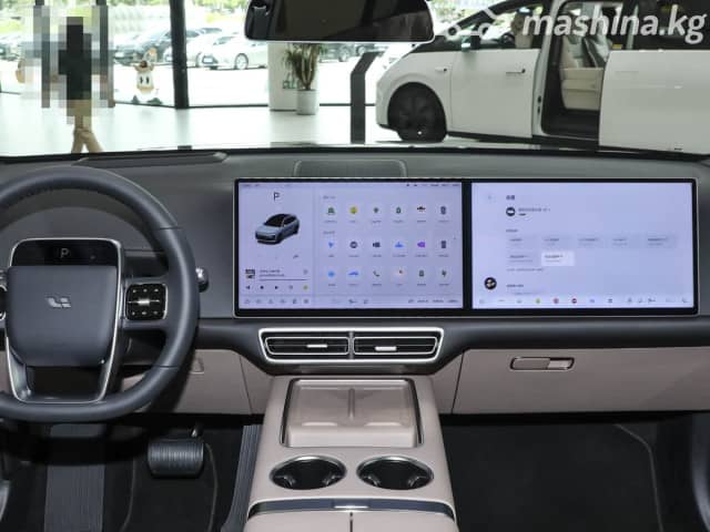 LiXiang L6 1.5hyb AT 4WD