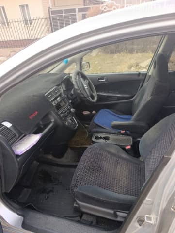 Honda Stream I 1.7 AT