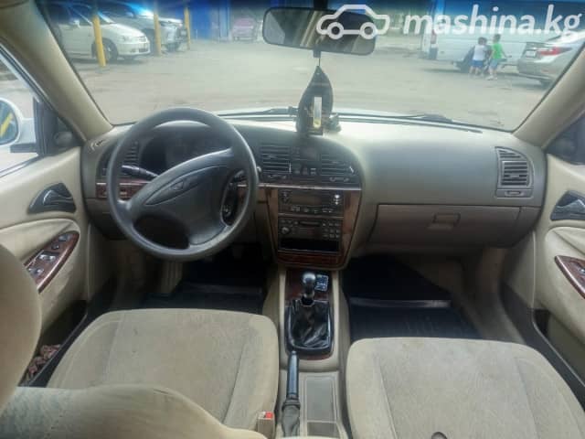 Daewoo Nubira II 1.5 MT