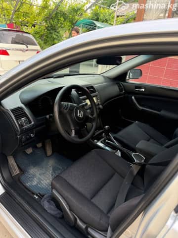 Honda Accord VII Рестайлинг 2.0 MT