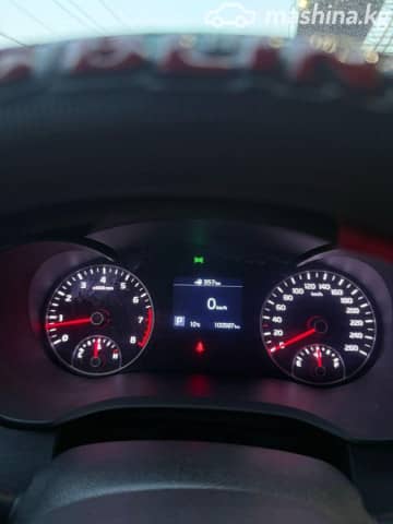 Kia K5 II 2.0 AT