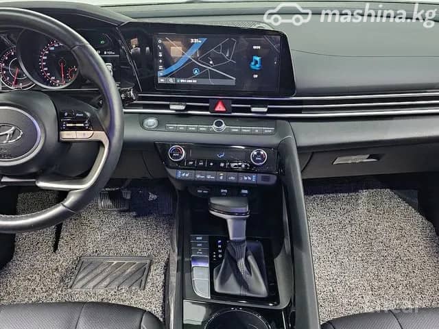 Hyundai Avante VII 1.6 CVT