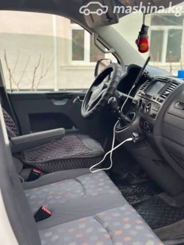 Volkswagen Multivan T5 Рестайлинг 2.0 MT