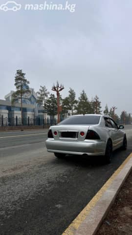 Lexus IS I 200 2.0 MT