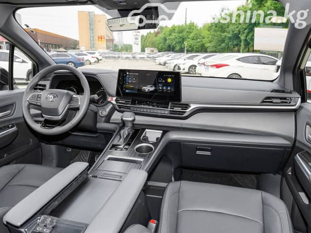 Toyota Sienna IV 2.5hyb AT 4WD