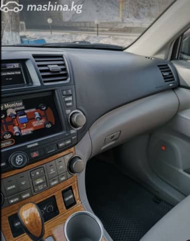 Toyota Highlander II (U40) 3.3hyb CVT 4WD