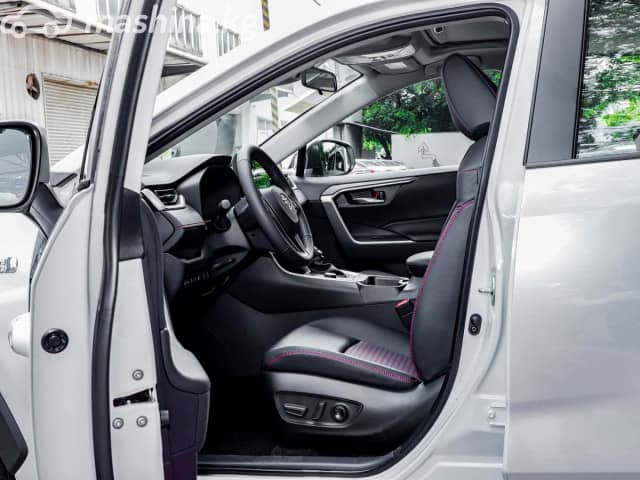 Toyota RAV4 V (XA50) 2.5 AT