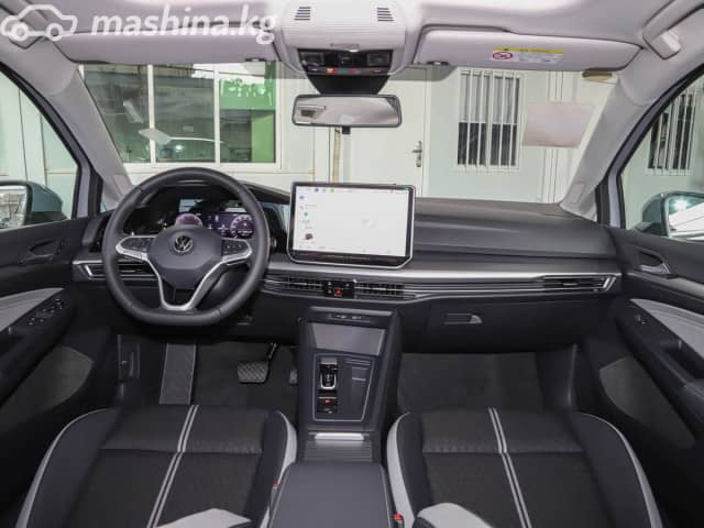 Volkswagen Golf VIII Рестайлинг 1.5 AMT