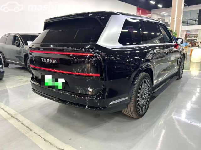 Zeekr 9X 2.0hyb AT 4WD