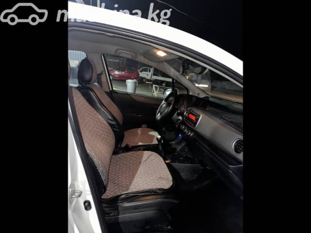 Toyota Yaris III 1.3 MT