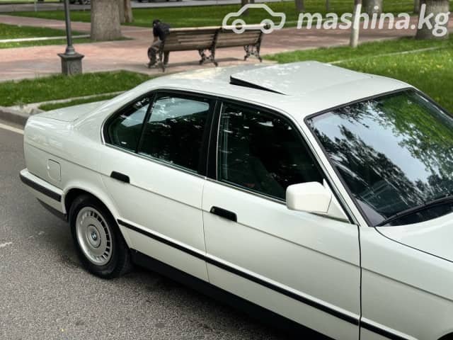 BMW 5 серии III (E34) 525i 2.5 MT