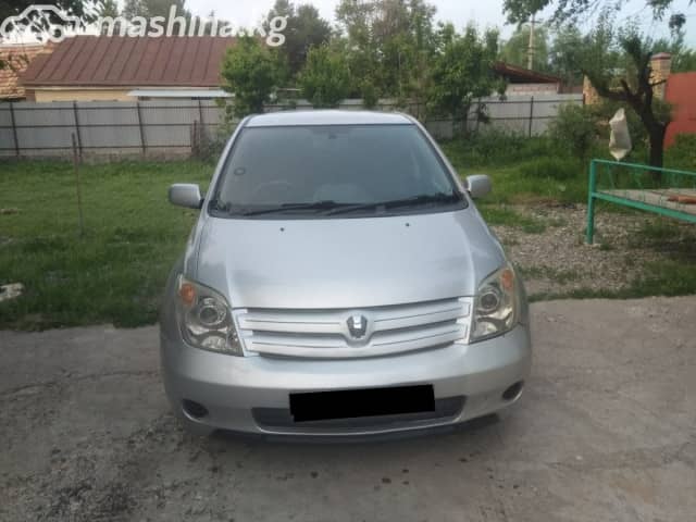 Toyota Ist I 1.3 AT