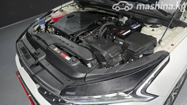 Kia K5 III LPi 2.0 AT