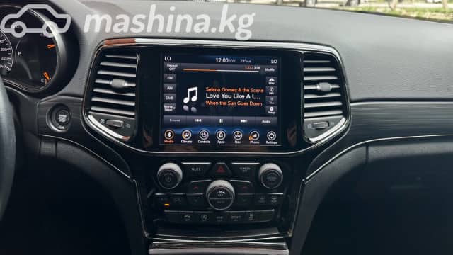 Jeep Grand Cherokee IV (WK2) Рестайлинг 3.6 AT 4WD