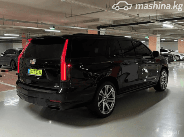 Cadillac Escalade V ESV 6.2 AT 4WD