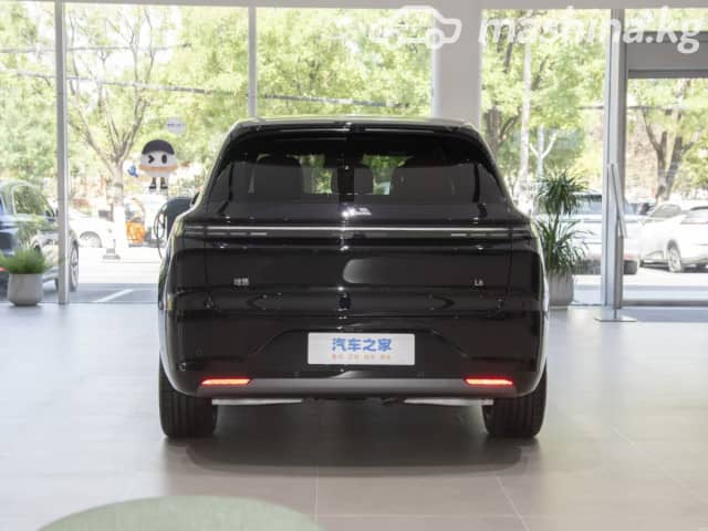 LiXiang L6 1.5hyb AT 4WD
