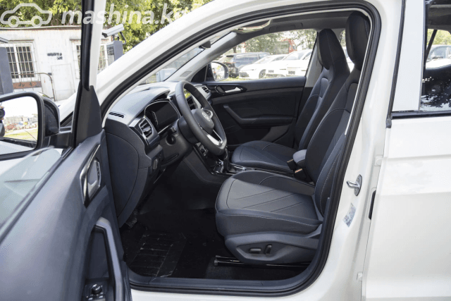 Volkswagen Tharu I Рестайлинг 300 TSI 1.5 AMT