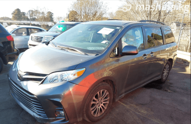 Toyota Sienna III Рестайлинг 2 3.5 AT