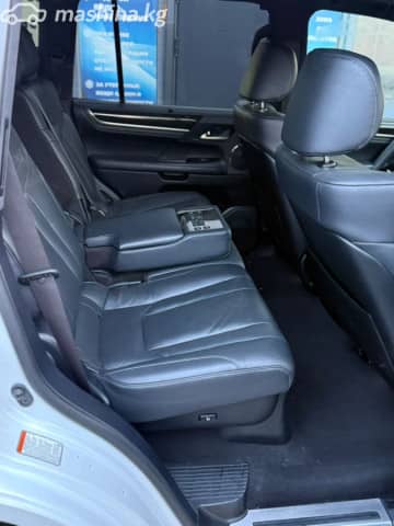 Lexus LX III Рестайлинг 2 570 5.7 AT 4WD