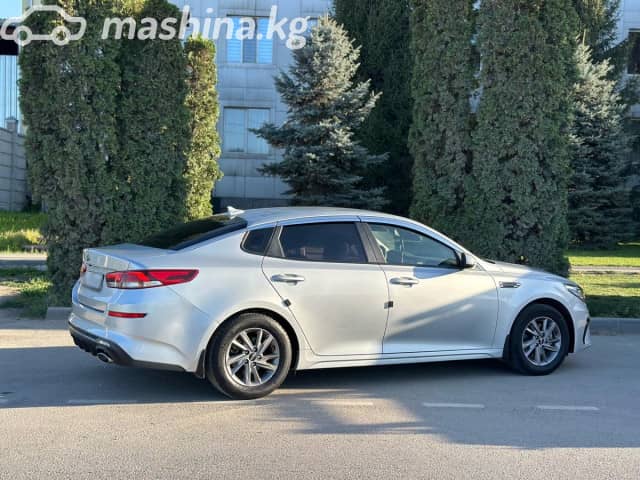 Kia K5 II 2.0 AT