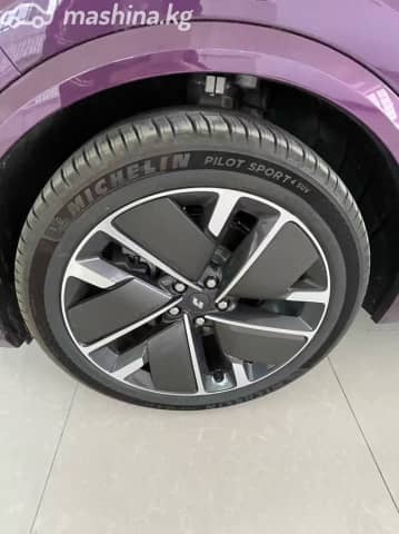 LiXiang L9 Рестайлинг 1.5hyb AT 4WD