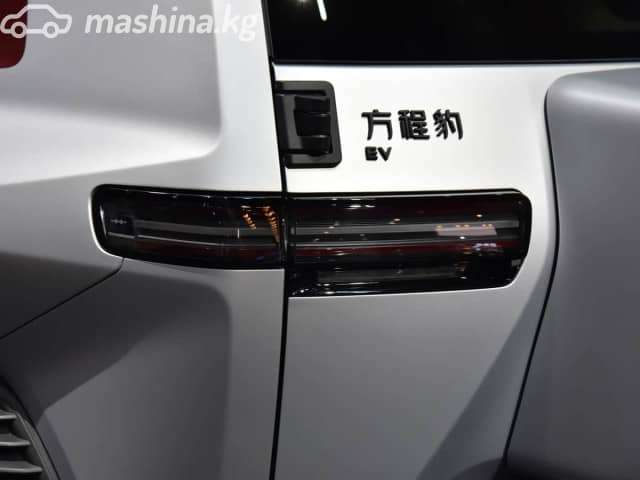 BYD FangChengBao Leopard 3 Electro AT 4WD