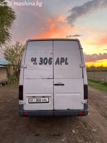 Mercedes-Benz Фургон (4х2)
