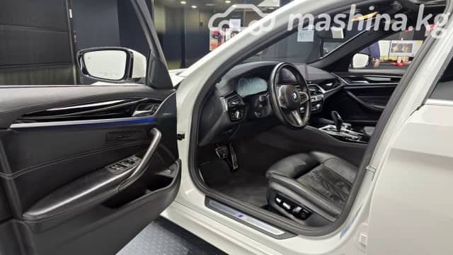 BMW 5 серии VII (G30/G31) 530i xDrive 2.0 AT 4WD