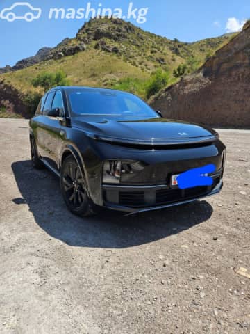 LiXiang L8 Рестайлинг 1.5hyb AT 4WD
