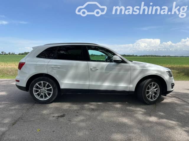 Audi Q5 I 2.0d AT 4WD