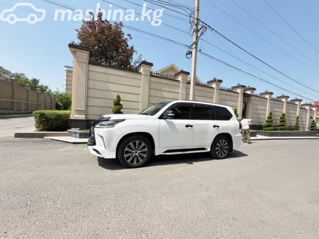 Lexus LX III