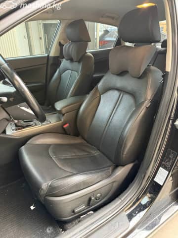 Kia K5 II 2.0 AT