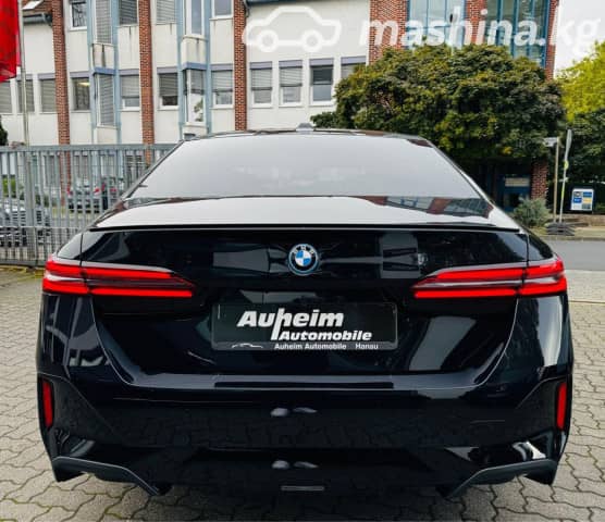 BMW 5 серии VIII (G60/G61/G68) 530e xDrive 2.0hyb AT 4WD