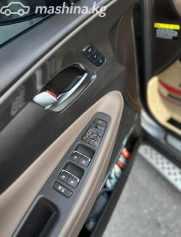 Hyundai Santa Fe IV 2.2d AT