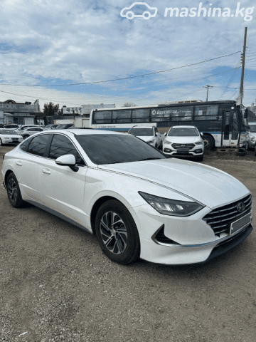 Hyundai Sonata VIII (DN8) 2.0hyb AT