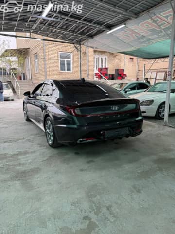 Hyundai Sonata VIII (DN8) 1.6 AT