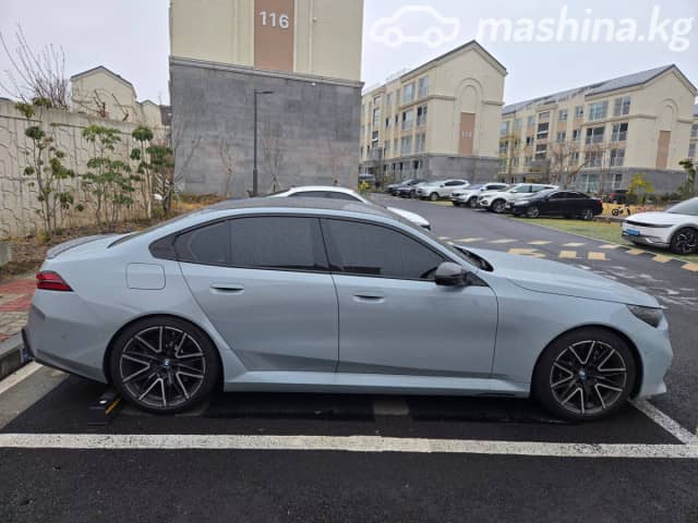 BMW M5 VII (G90) 4.4hyb AT 4WD