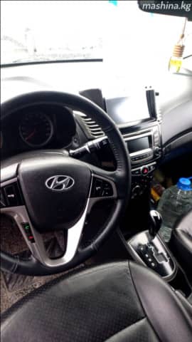 Hyundai Accent IV 1.4 AT