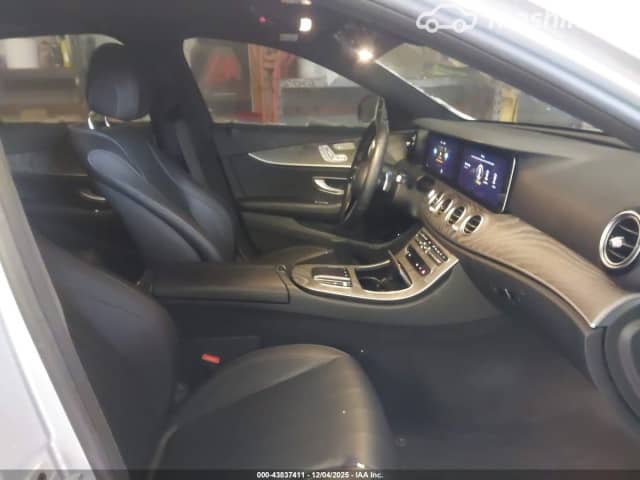 Mercedes-Benz E-Класс V (W213, S213, C238) Рестайлинг 350 2.0 AT 4WD