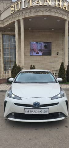 Toyota Prius IV Рестайлинг (XW50) 1.8hyb AT
