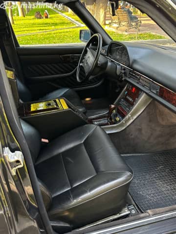 Mercedes-Benz S-Класс II (W126) 560 5.6 AT