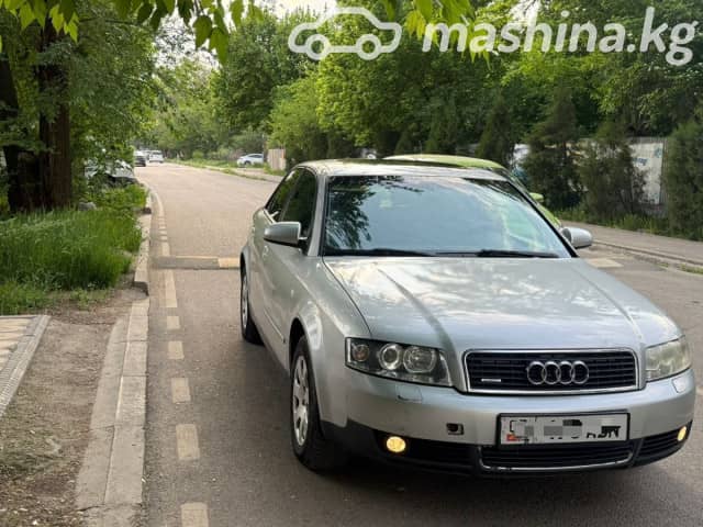 Audi A4 II (B6) 1.8 AT 4WD