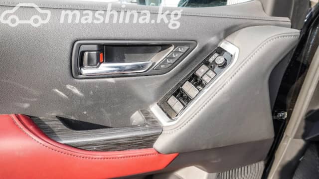 Toyota Land Cruiser 300 Series 3.5 AT 4WD